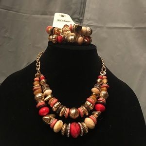Chunky beaded necklace and bracelet set